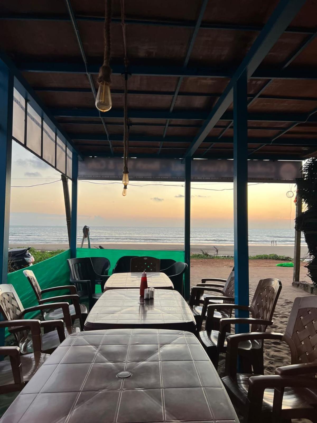 Golden Sky Hotell Gokarna  Exteriör bild